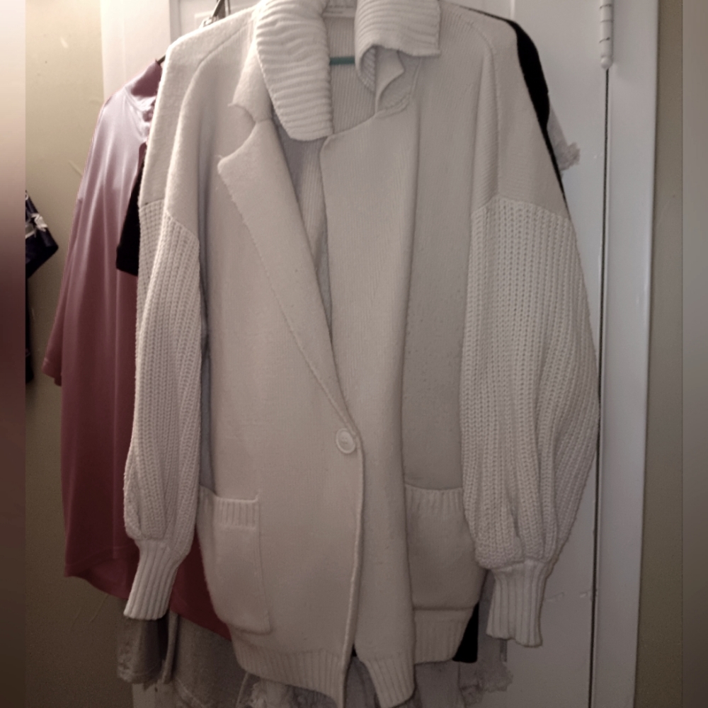 Sleeping on Snow ,size Small, ivory sweater